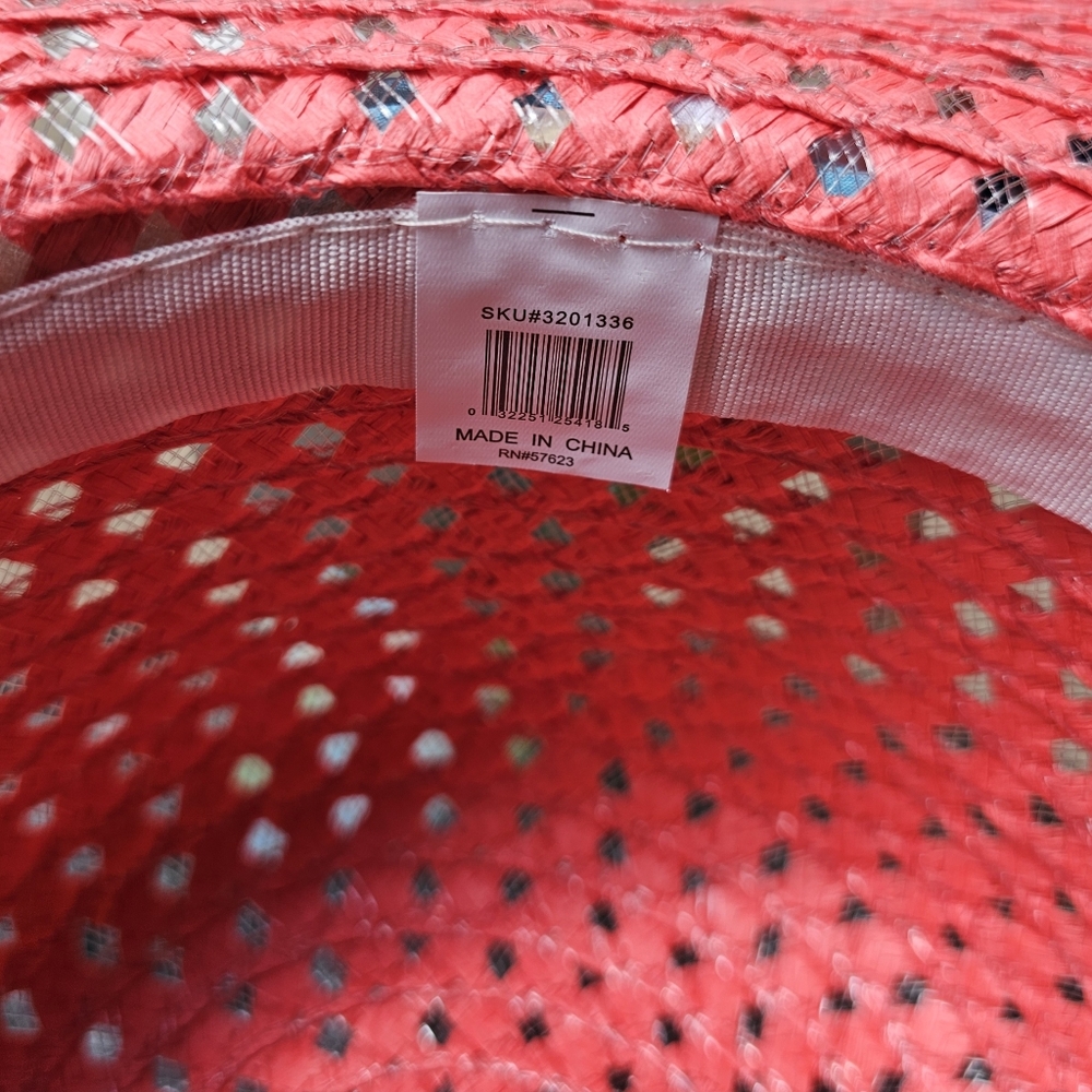 Item 736, 737, and 739 - Purchase these 3 hats and elevate your beach look - Picture 7 of 16